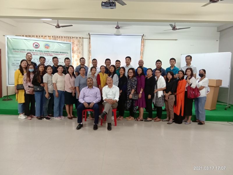 Abinash Hembrom, AGM SBI RBO Dimapur convenor SLBC with DLT trainees of NSRLM on wednesday